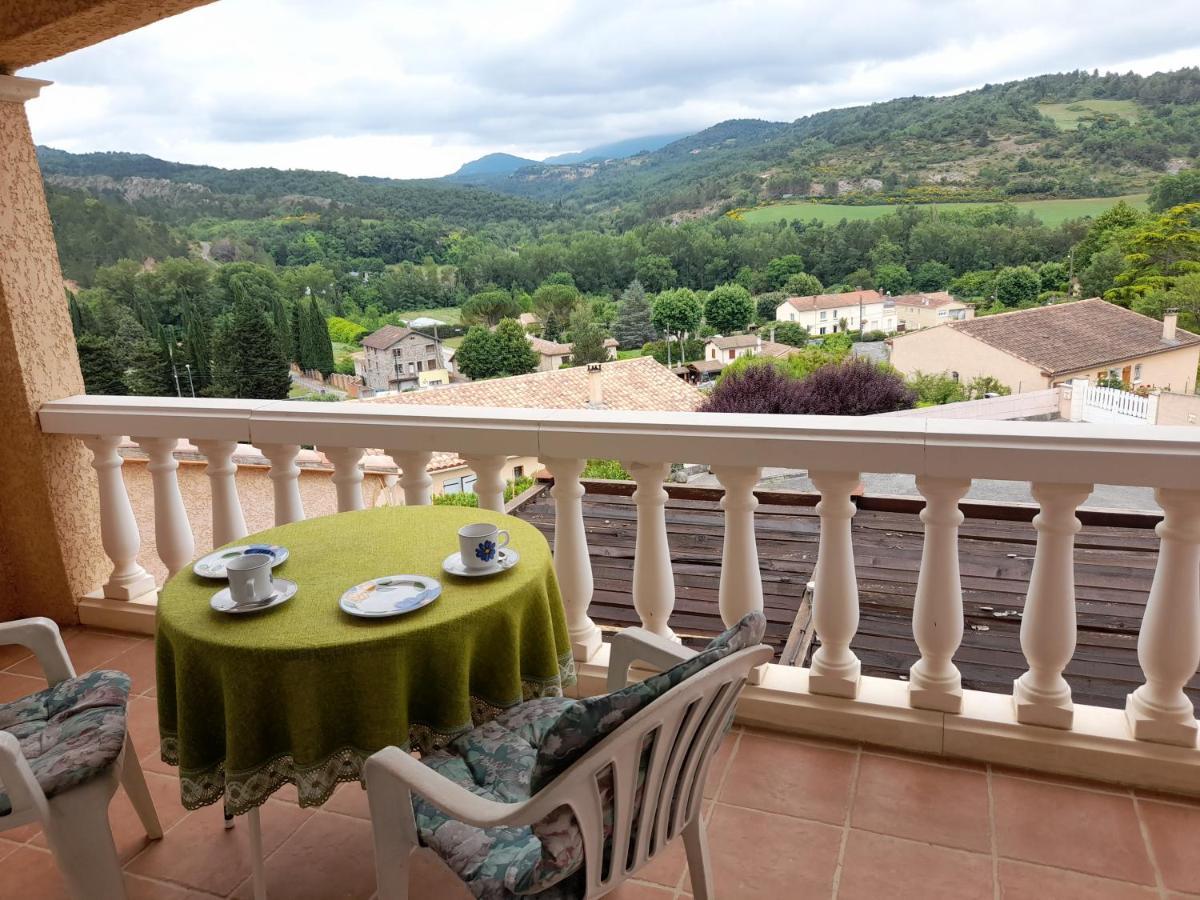 Chez Bernard Et Rosina Bed & Breakfast Espéraza Екстериор снимка